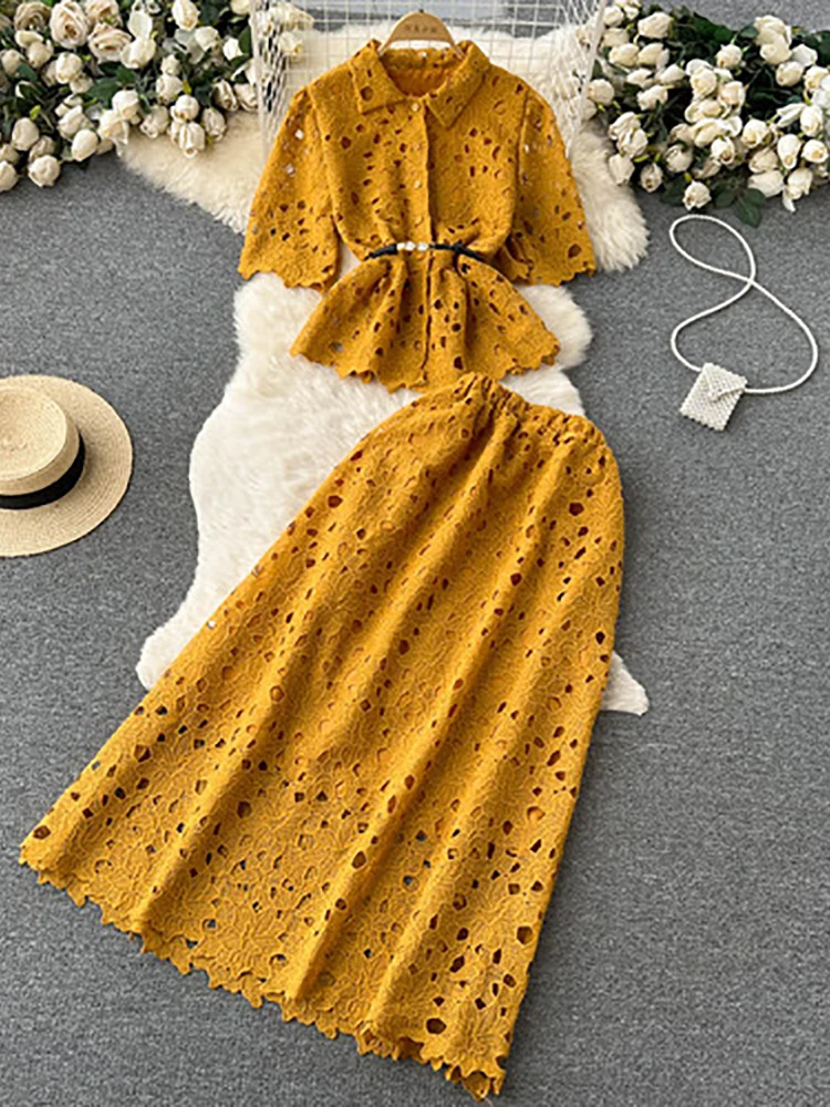 Summer Women Hollow Out Two Piece Set Vintage Turn-Down Collar Short Sleeve Tops + High Waist Long Skirt 2Pcs Suit New Fashion
Summer Women Hollow Out Two Piece Set Vintage Turn-Down Collar Short Sleeve Tops + High Waist Long Skirt 2Pcs Suit New Fashion