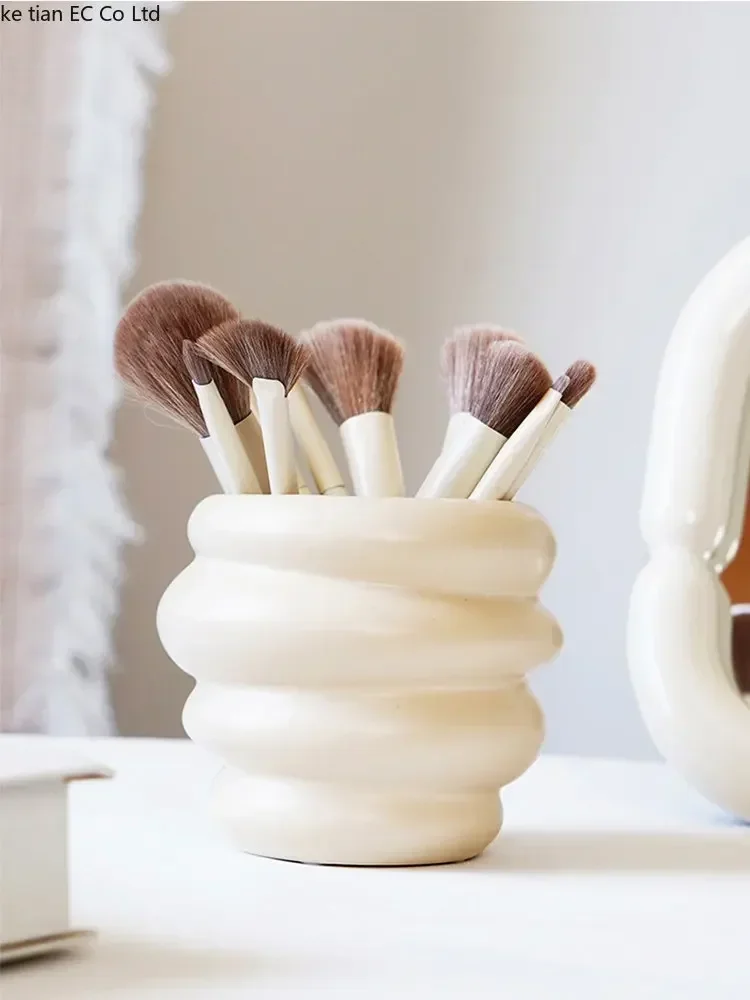 Бочка для хранения в форме меда, канцелярские принадлежности, ручка для макияжа, посуда, палочки для еды, керамический горшок, ваза, украшения 
Бочка для хранения в форме меда, канцелярские принадлежности, ручка для макияжа, посуда, палочки для еды, керамический горшок, ваза, украшения