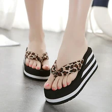 Women's Leopard Flip Flop Platform Wedges Sandals for Women High Heel Fashion Home Slippers Casual Beach Vacation Shoes Zapatos
Women's Leopard Flip Flop Platform Wedges Sandals for Women High Heel Fashion Home Slippers Casual Beach Vacation Shoes Zapatos