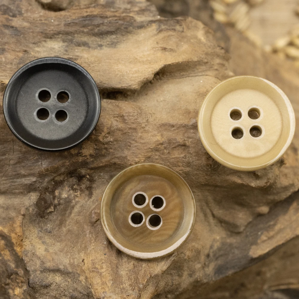 10pcs khaki Corozo Buttons For Clothing Vintage Original Designer Sewing Accessories Suit Sweater Knitwear Spring Summer Button
10pcs khaki Corozo Buttons For Clothing Vintage Original Designer Sewing Accessories Suit Sweater Knitwear Spring Summer Button
