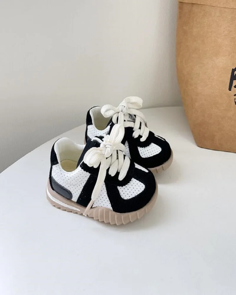 Детская кожаная повседневная обувь, размеры 15-25, весна и осень, новая спортивная обувь для мальчиков, мягкая подошва, искусственная кожа, прогулочная обувь для младенцев 
Детская кожаная повседневная обувь, размеры 15-25, весна и осень, новая спортивная обувь для мальчиков, мягкая подошва, искусственная кожа, прогулочная обувь для младенцев