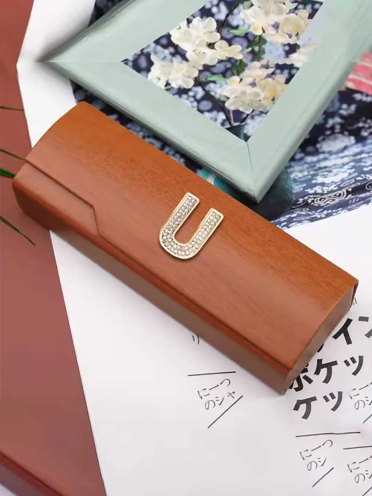Customized Simple Female Glasses Case Eyewear Cases Personalized Customer Name Sweet-Toned Charm: Crystal Accent Optional Decor
Customized Simple Female Glasses Case Eyewear Cases Personalized Customer Name Sweet-Toned Charm: Crystal Accent Optional Decor