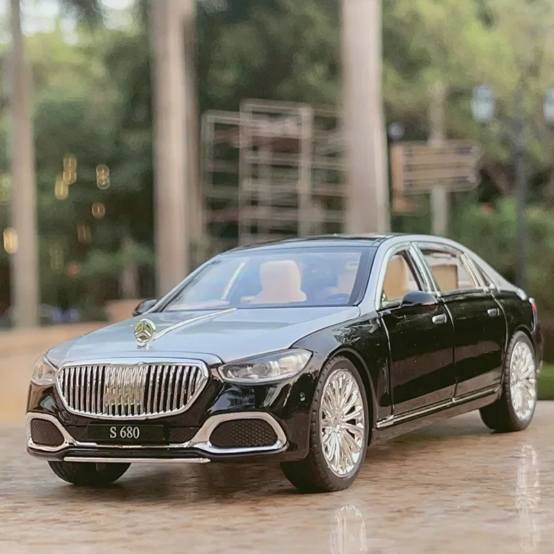 Модель автомобиля Mercedes-Benz Maybach S680 1:22 из сплава, игрушка, литье под давлением, автомобиль со звуком и фотомагнитом, игрушки для детей, автомобиль
Модель автомобиля Mercedes-Benz Maybach S680 1:22 из сплава, игрушка, литье под давлением, автомобиль со звуком и фотомагнитом, игрушки для детей, автомобиль
