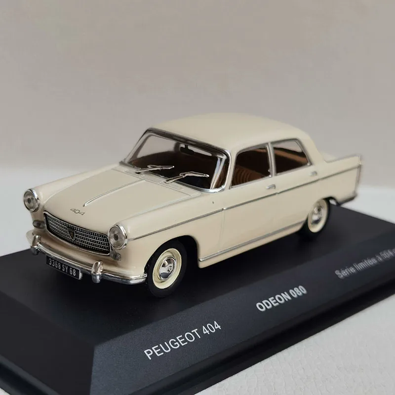 Коллекционная модель автомобиля из сплава под давлением в масштабе 1/43 P 404
Коллекционная модель автомобиля из сплава под давлением в масштабе 1/43 P 404