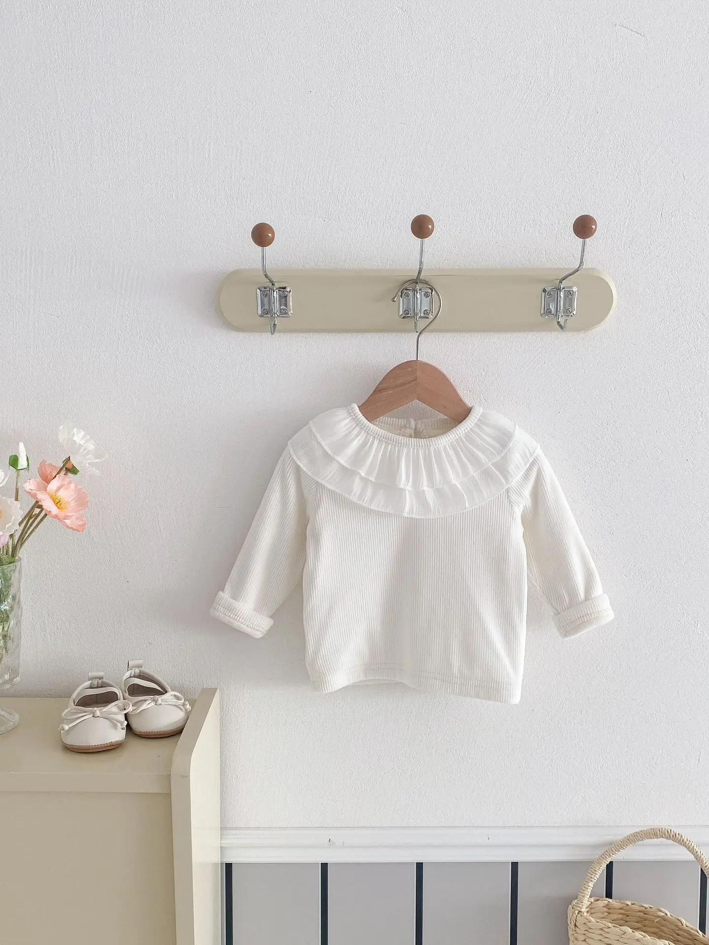 2025 Winter New Baby Girls Ruffle Collar Fleece Tees Infant Solid Bottoming Shirt Toddler Girls Plus Velvet Thick Warm Tops 12 Sa0d91276fe7c4d43a0ca50a258a6120dS
