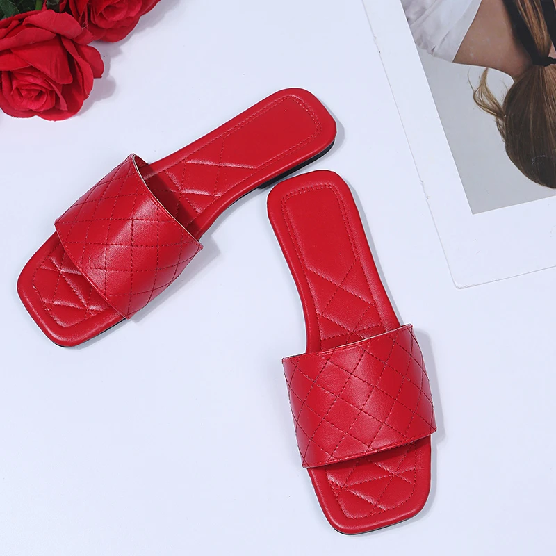 Slipper Women's New Flat Bottom Comfortable Shallow Mouth in Spring 2022 Square Muller Women's Sandals Fashion Beach Slipper New
Slipper Women's New Flat Bottom Comfortable Shallow Mouth in Spring 2022 Square Muller Women's Sandals Fashion Beach Slipper New
