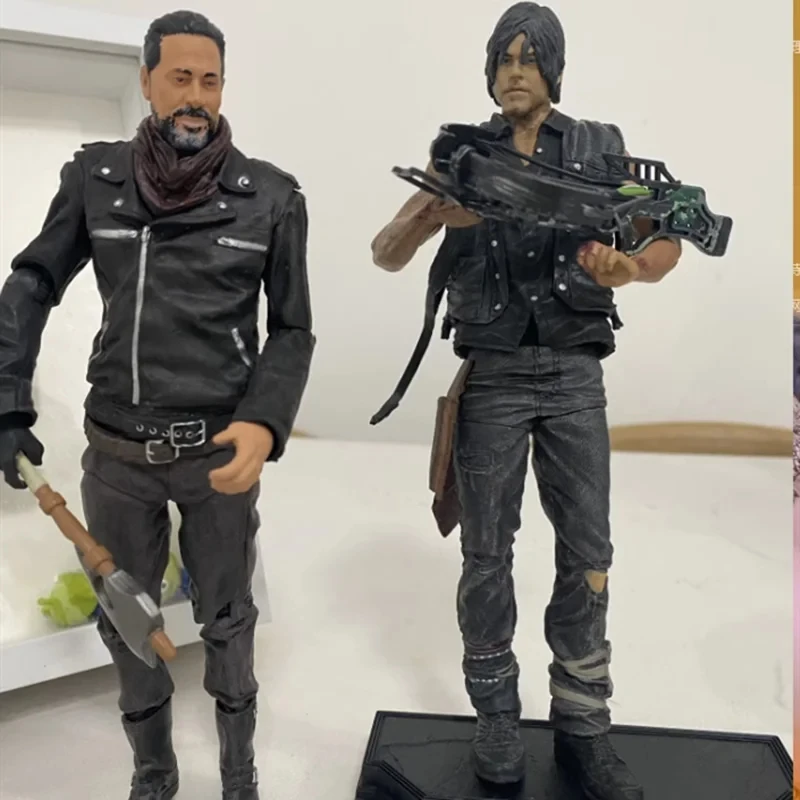 6inch 18cm cartoon walking Daryl Dixon action figure toy PVC kids collection dead zombie model toy 
6inch 18cm cartoon walking Daryl Dixon action figure toy PVC kids collection dead zombie model toy