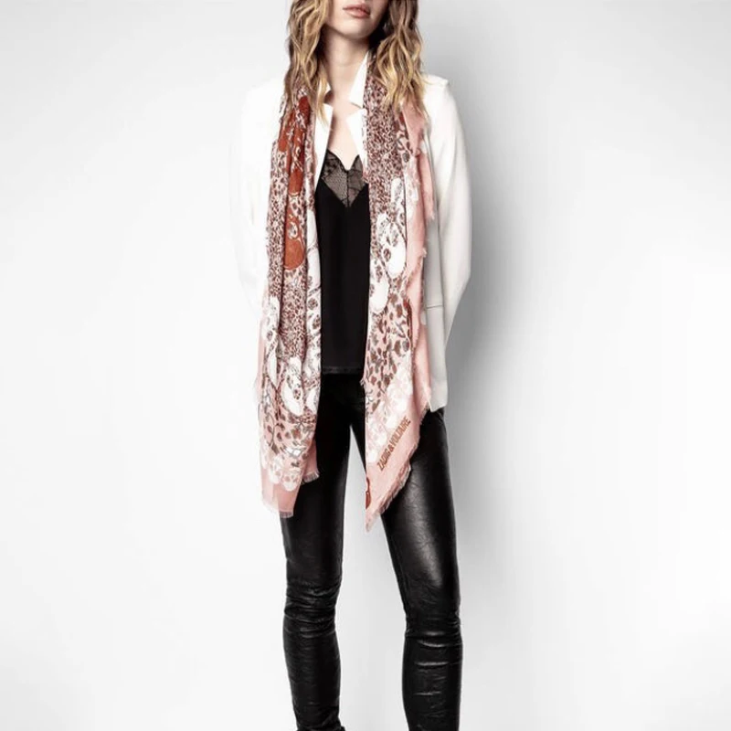 Zadig Skeletons Print Women'S Scarf Fashion Streetwear Pink Skull Print Scarf Luxury Silk Satin Headscarf Female 2023 Winter
Zadig Skeletons Print Women'S Scarf Fashion Streetwear Pink Skull Print Scarf Luxury Silk Satin Headscarf Female 2023 Winter