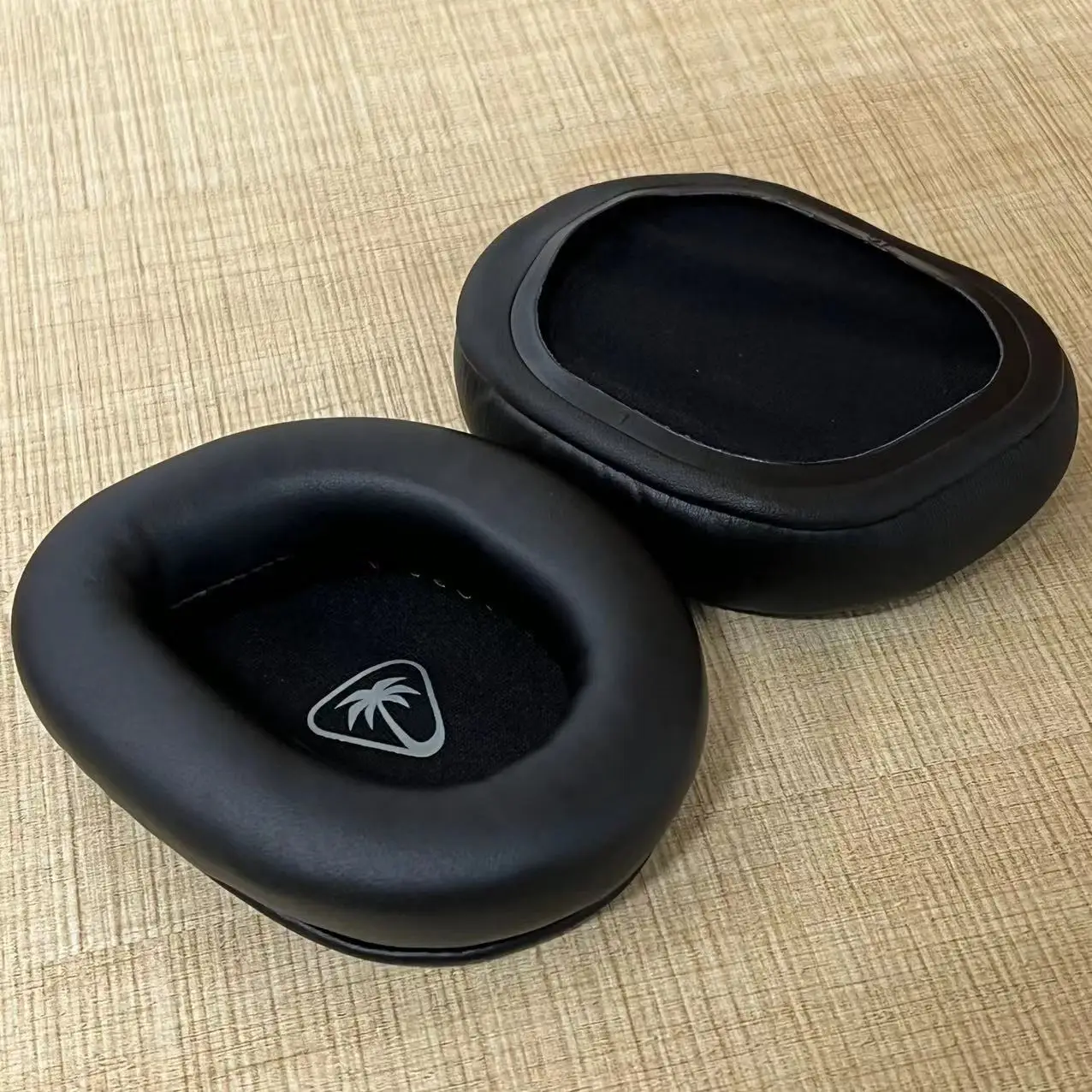 100% Original leather Ear pads For Turtle Beach Stealth 600 Gen 2 Headphones replacement super soft ear covers ear cushions 100% Original leather Ear pads For Turtle Beach Stealth 600 Gen 2 Headphones replacement super soft ear covers ear cushions