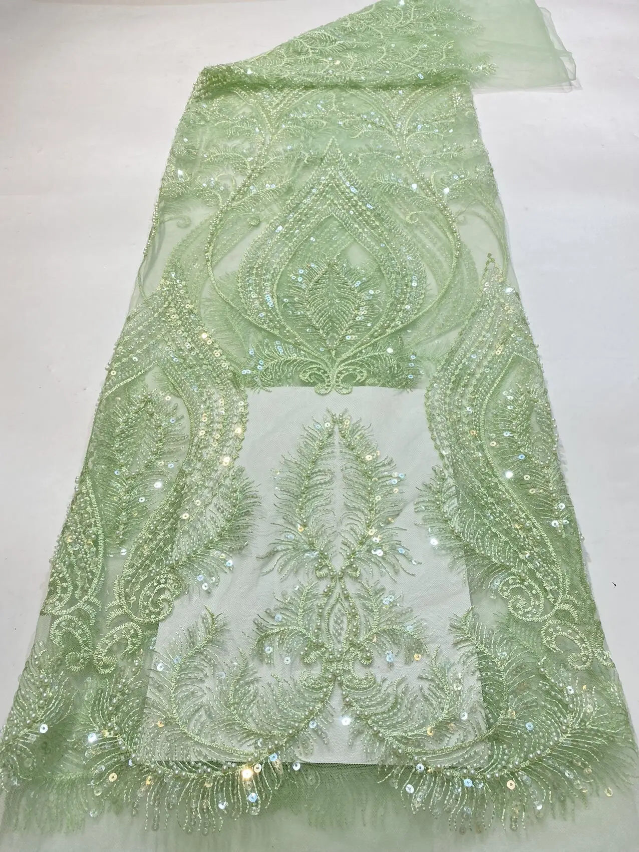 Nigerian Lace Fabric With Sequins and beads For Wedding High Quality Embroidery Tulle Lace French J-1088964 African Lace Fabric
Nigerian Lace Fabric With Sequins and beads For Wedding High Quality Embroidery Tulle Lace French J-1088964 African Lace Fabric
