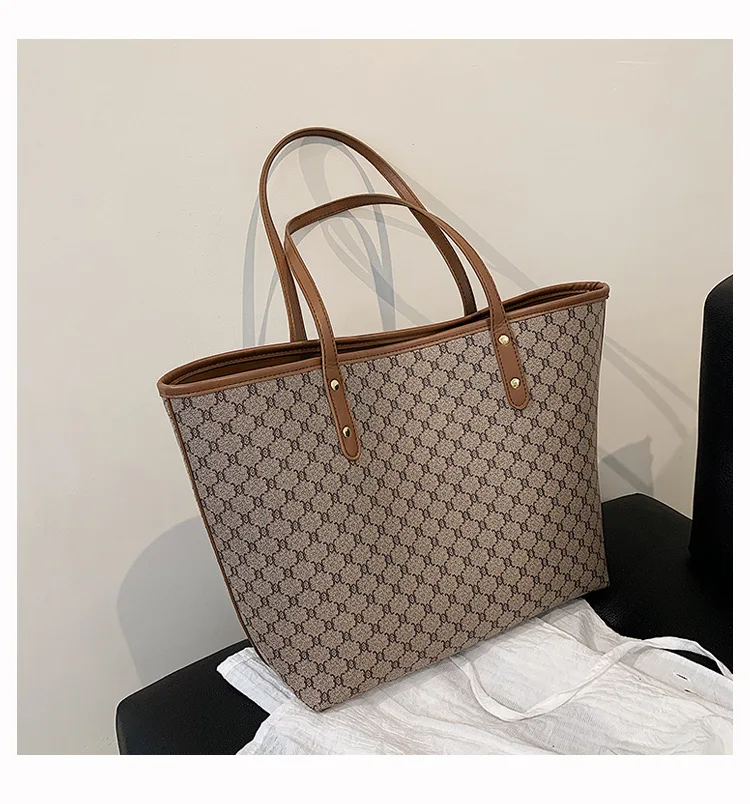 Fashion Designer Printed Shoulder Bag PU Leather Large Capacity Tote Pillow Bags for Women Shoulder Bag Ladies Handbag hobo bag
Fashion Designer Printed Shoulder Bag PU Leather Large Capacity Tote Pillow Bags for Women Shoulder Bag Ladies Handbag hobo bag