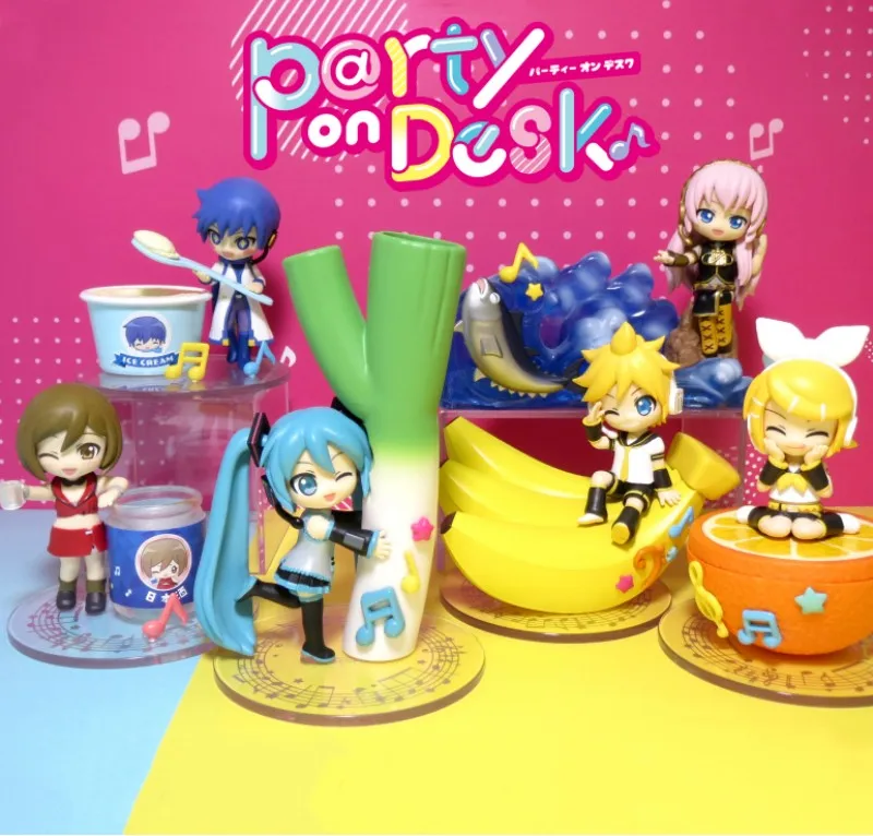 

Hatsune Miku Family Party On Desk Series Kaito Meiko Mini Figures Boxed Egg Trendy Toy Tabletop Decorations Model Children Gift