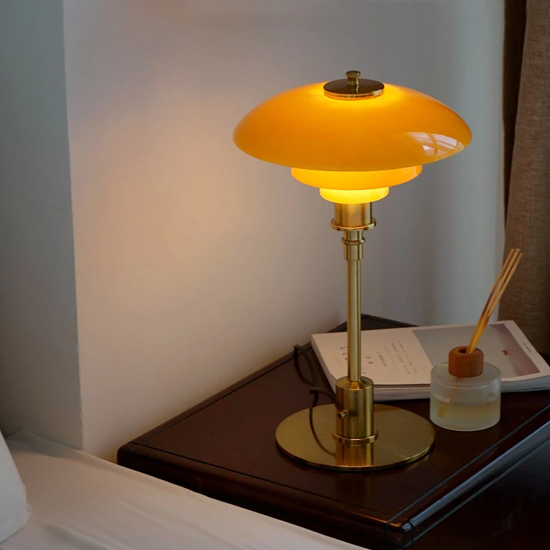 Modern LED Desk Lamp Nordic Simple Table Lamp for Living Room Study Hotel Soft Bedroom Bedside Lights Decor Glass Reading Lamp
Modern LED Desk Lamp Nordic Simple Table Lamp for Living Room Study Hotel Soft Bedroom Bedside Lights Decor Glass Reading Lamp