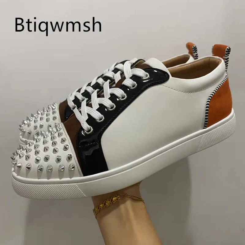 

Handmade Spikes Sneakers Man Pointed Toe Rivet Studded Mixed Color Leather Patchwork Flat Shoes Men Casual Shoes