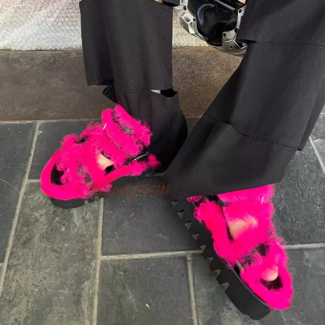 Thick-Soled Fur Pumps Sandals Round Toe Hollow Buckles Straps New Autumn Women Shoes Leather Designer Party Casual Sandals Pink
Thick-Soled Fur Pumps Sandals Round Toe Hollow Buckles Straps New Autumn Women Shoes Leather Designer Party Casual Sandals Pink