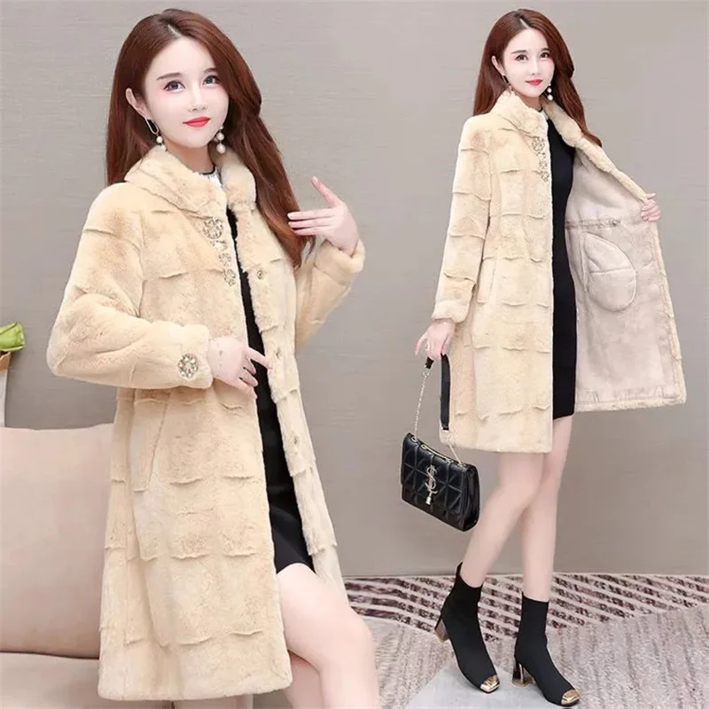 Autumn Winter Women's Faux Fur Coat 2023 New Long Imitation Mink Coat Loose Soft Comfortable Fur Jacket Female Outerwear M- 3XL
Autumn Winter Women's Faux Fur Coat 2023 New Long Imitation Mink Coat Loose Soft Comfortable Fur Jacket Female Outerwear M- 3XL