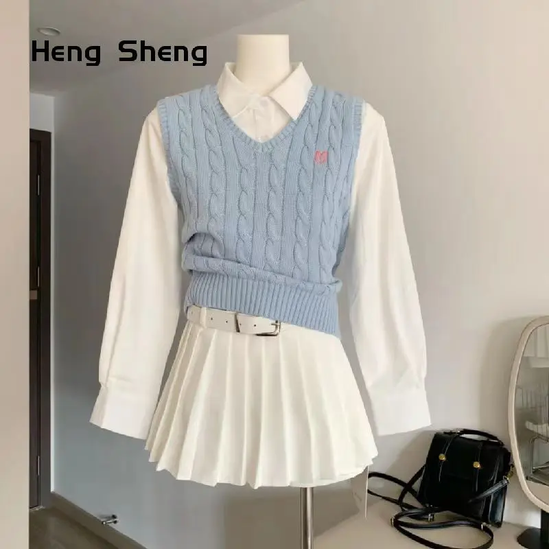 Korean ABG Vintage Skyblue Sweater Knit V-Neck Vest Sweet Girl Twisted Flower Embroidered Logo Vest
Korean ABG Vintage Skyblue Sweater Knit V-Neck Vest Sweet Girl Twisted Flower Embroidered Logo Vest