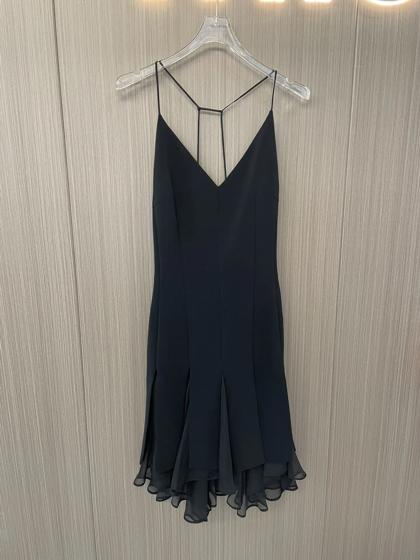 All-match sling, sexy back, cross-strap design, slim waist bag, hip fashion, all-match 2023 autumn new style
All-match sling, sexy back, cross-strap design, slim waist bag, hip fashion, all-match 2023 autumn new style