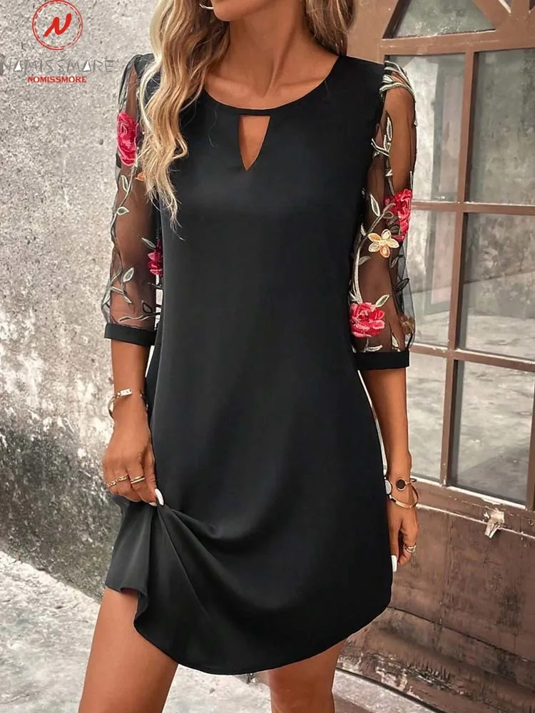 Women Solid Color A-Line Dress Hollow Out Design Lace Decor See Through O-Neck Three Quarter Sleeve Mid Waist Loose Mini Dress
Women Solid Color A-Line Dress Hollow Out Design Lace Decor See Through O-Neck Three Quarter Sleeve Mid Waist Loose Mini Dress