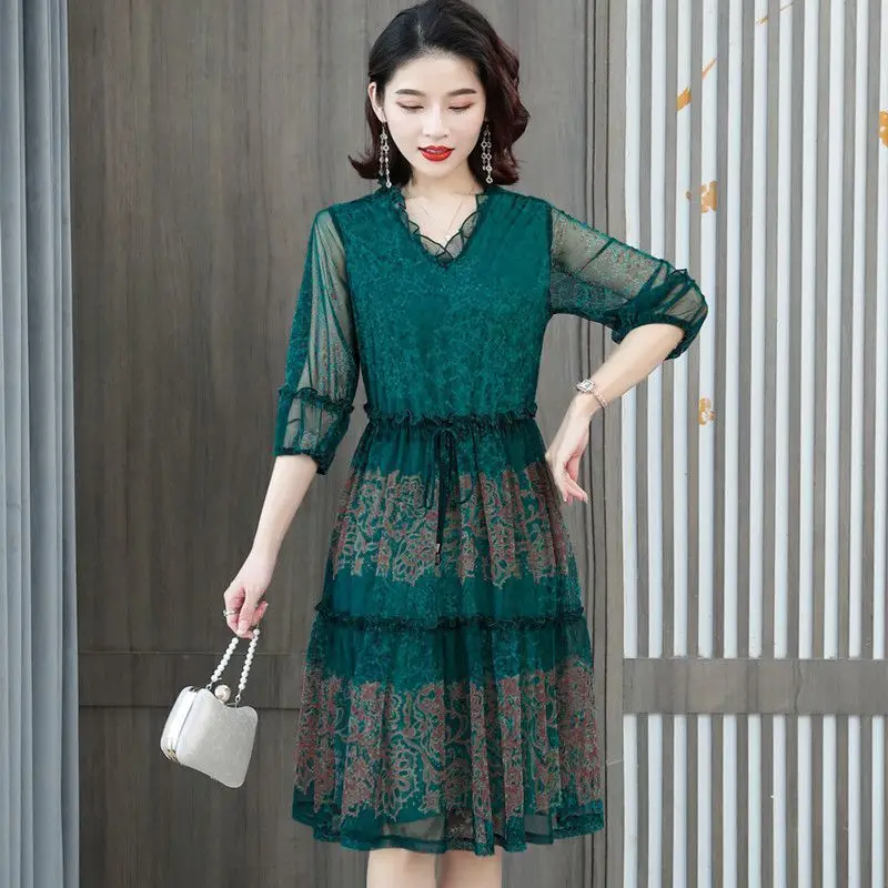 2024 Summer Casual Chiffon Mid Length Dress Fashionable Retro Print Dress Elegant Women's Slim Fit Dress L66
2024 Summer Casual Chiffon Mid Length Dress Fashionable Retro Print Dress Elegant Women's Slim Fit Dress L66