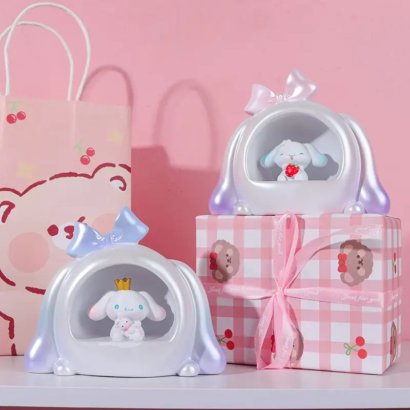 Sanrio Cinnamoroll Ornaments Kawaii Anime Cute Cartoon Character Girly Heart Gift Box Romantic Night Light Toy for Girls
Sanrio Cinnamoroll Ornaments Kawaii Anime Cute Cartoon Character Girly Heart Gift Box Romantic Night Light Toy for Girls