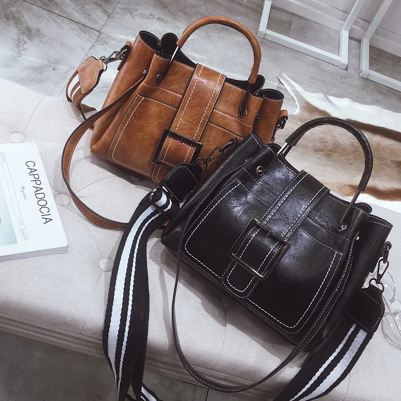 Hot Sale PU Leather Crossbody Bags For Women 2022 Big Totes With Metal Handle Lady Shoulder Messenger Bag Handbags Sac A Main
Hot Sale PU Leather Crossbody Bags For Women 2022 Big Totes With Metal Handle Lady Shoulder Messenger Bag Handbags Sac A Main