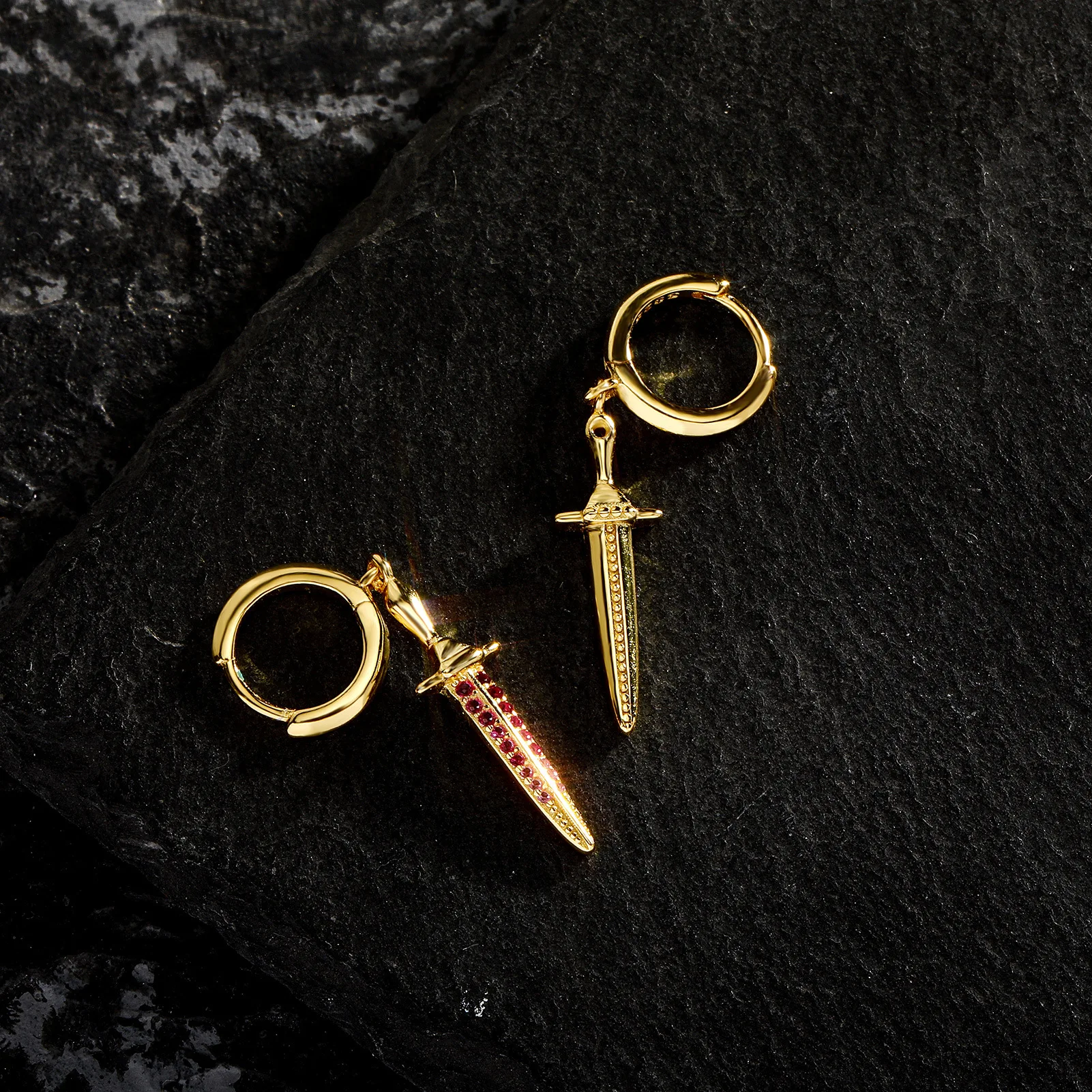 RACHELZ INS Style Fashion Dagger Pendant Earrings Hip Hop Shiny Zircon Sword Hoop Earring For Men Women Jewelry Gift 
RACHELZ INS Style Fashion Dagger Pendant Earrings Hip Hop Shiny Zircon Sword Hoop Earring For Men Women Jewelry Gift