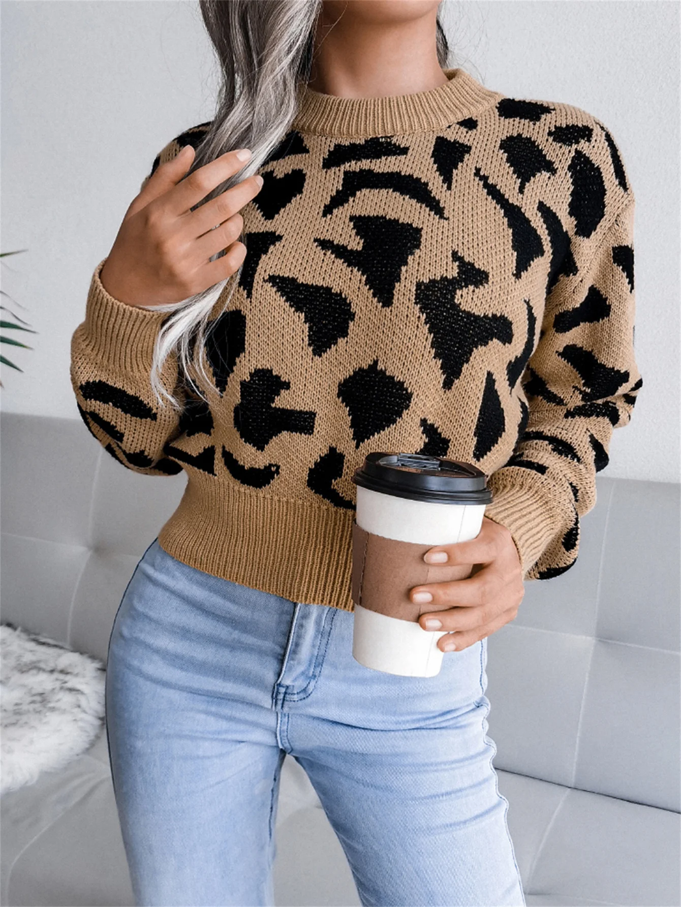 Autumn Winter Round Neck Fashion Leopard Pattern Waist Collection Short Knitted Pullover For Women Sweater Long Sleeve Top Autumn Winter Round Neck Fashion Leopard Pattern Waist Collection Short Knitted Pullover For Women Sweater Long Sleeve Top