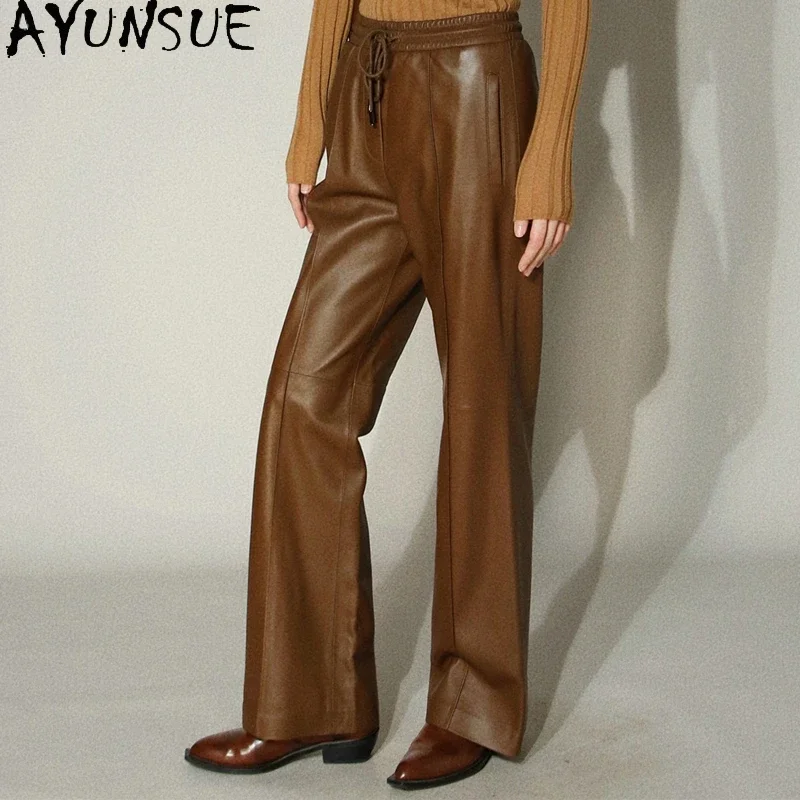 Женские длинные кожаные брюки AYUNSUE, прямые широкие штаны из овечьей кожи с эластичной талией и шнуровкой, полная длина
Женские длинные кожаные брюки AYUNSUE, прямые широкие штаны из овечьей кожи с эластичной талией и шнуровкой, полная длина