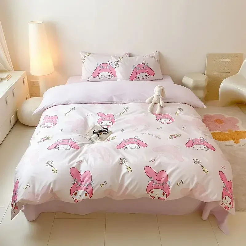 Sanrio Hello Kitty Cinnamoroll Kuromi My melody animation peripheral male and female students simple bedding three-piece set
Sanrio Hello Kitty Cinnamoroll Kuromi My melody animation peripheral male and female students simple bedding three-piece set