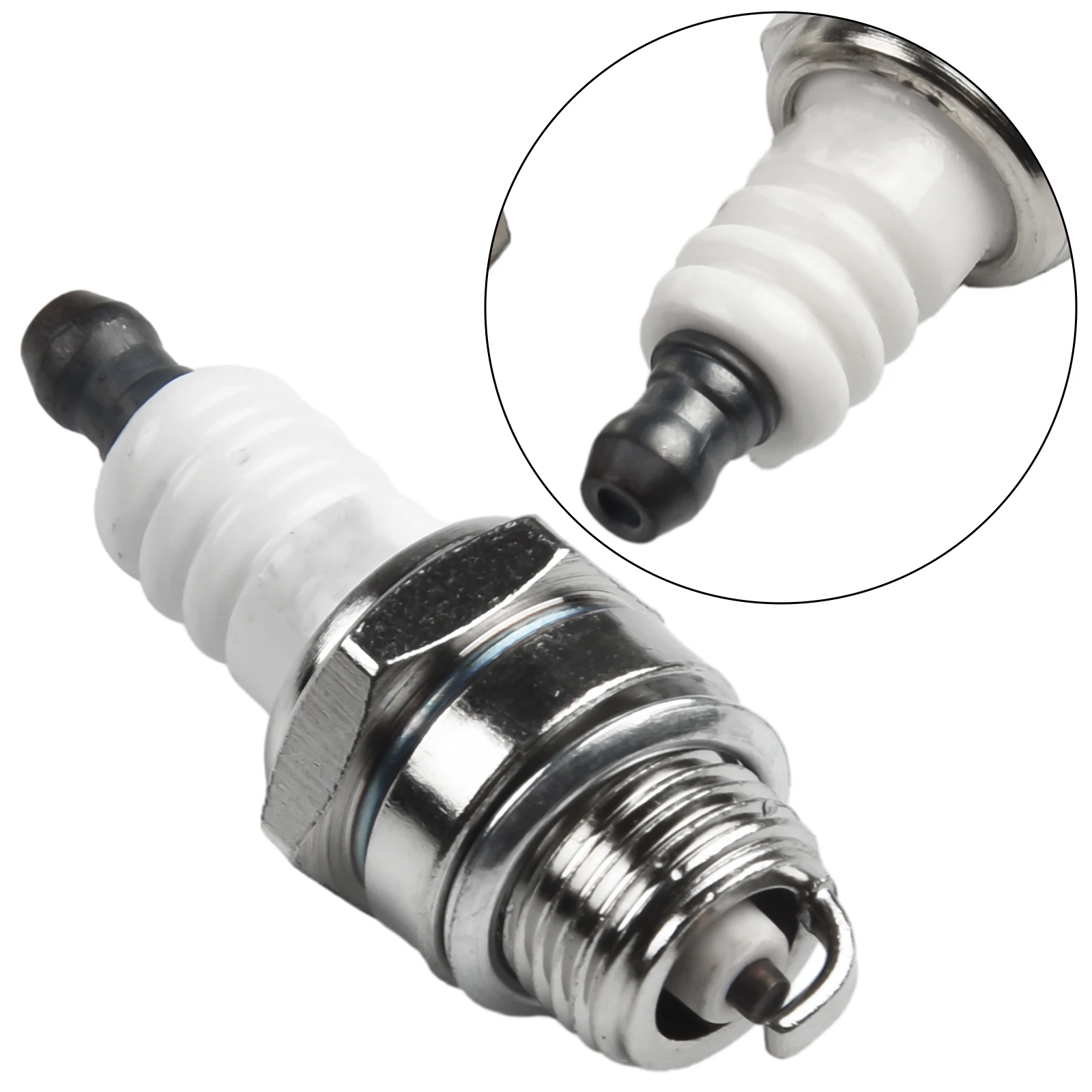 2pcs Spark Plugs For Champion RCJ7Y Spark Plug Multipacks Chainsaw Spare Parts Garden Power Tools Replacement Accessories
2pcs Spark Plugs For Champion RCJ7Y Spark Plug Multipacks Chainsaw Spare Parts Garden Power Tools Replacement Accessories