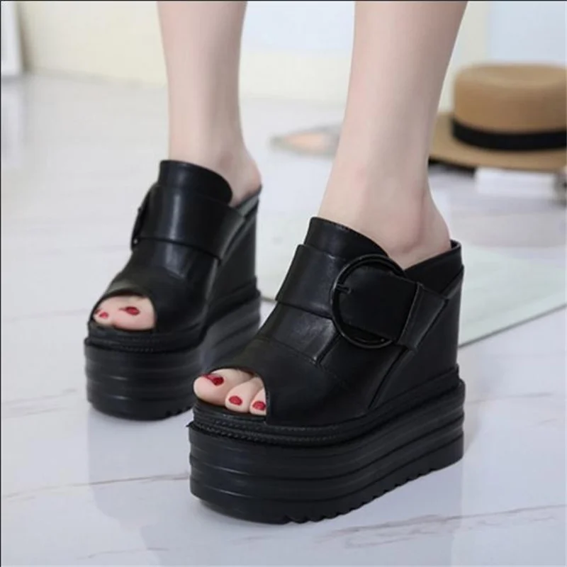 14CM ultra high heel wedge inside increase fish mouth sandals muffin thick soled belt buckle women's shoes waterproof table ever
14CM ultra high heel wedge inside increase fish mouth sandals muffin thick soled belt buckle women's shoes waterproof table ever
