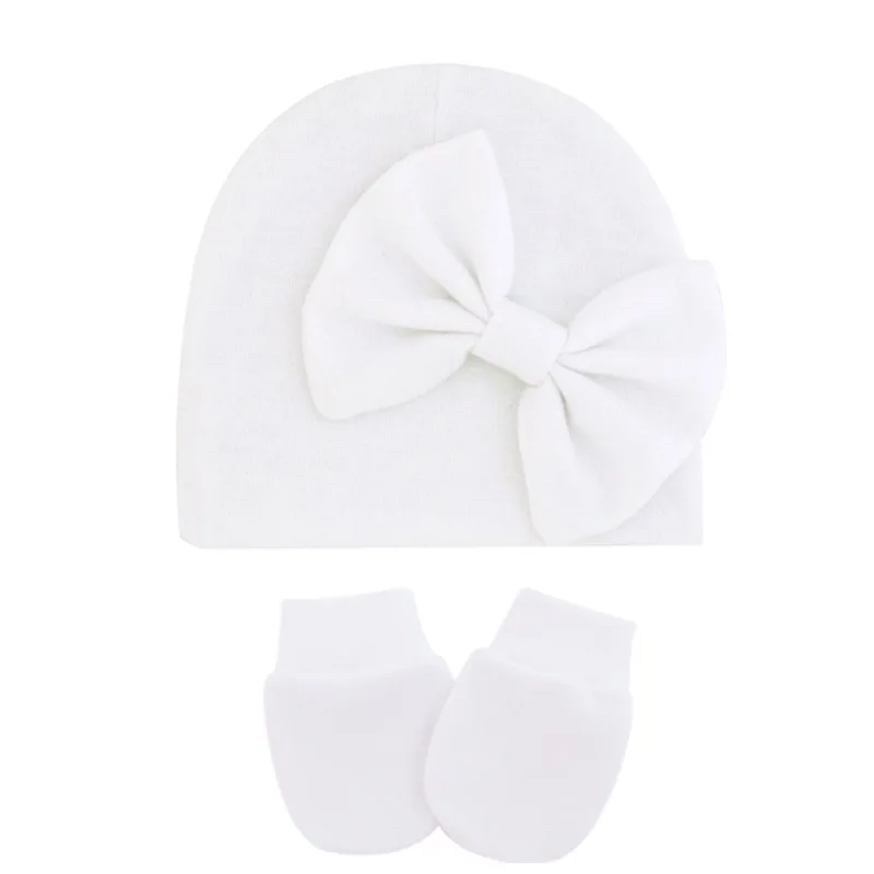 Adorable Baby Girl Beanie & Gloves Set - 2 Pieces 4 Sa26f4ada774d4826af6947321bb3ab11g