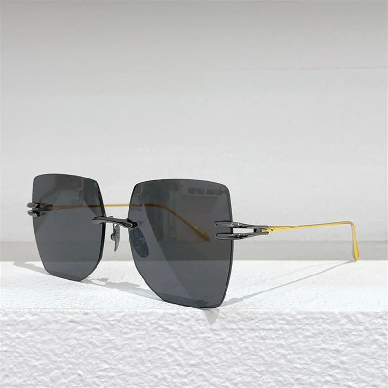 

Sunglasses For Women and Men Summer DTS 155 Style Anti-Ultraviolet Retro Plate Square Frameless Glasses Random Box