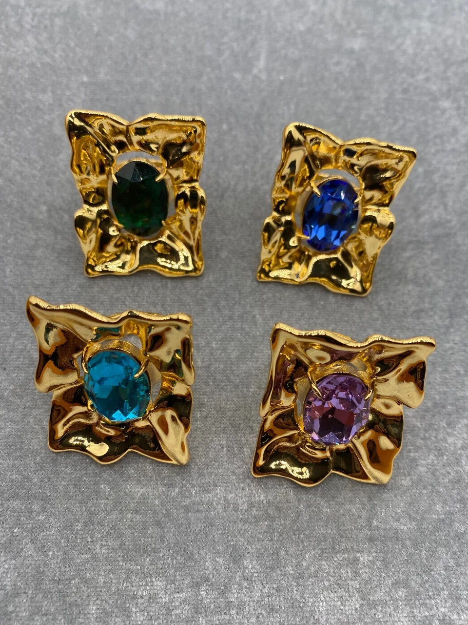 Luxury Designer Vintage Big Gems Chunky Retro Ring Topaz Sapphire Amythest Finger Rings 14K Gold Filled Party Ring Cocktail Ring
Luxury Designer Vintage Big Gems Chunky Retro Ring Topaz Sapphire Amythest Finger Rings 14K Gold Filled Party Ring Cocktail Ring