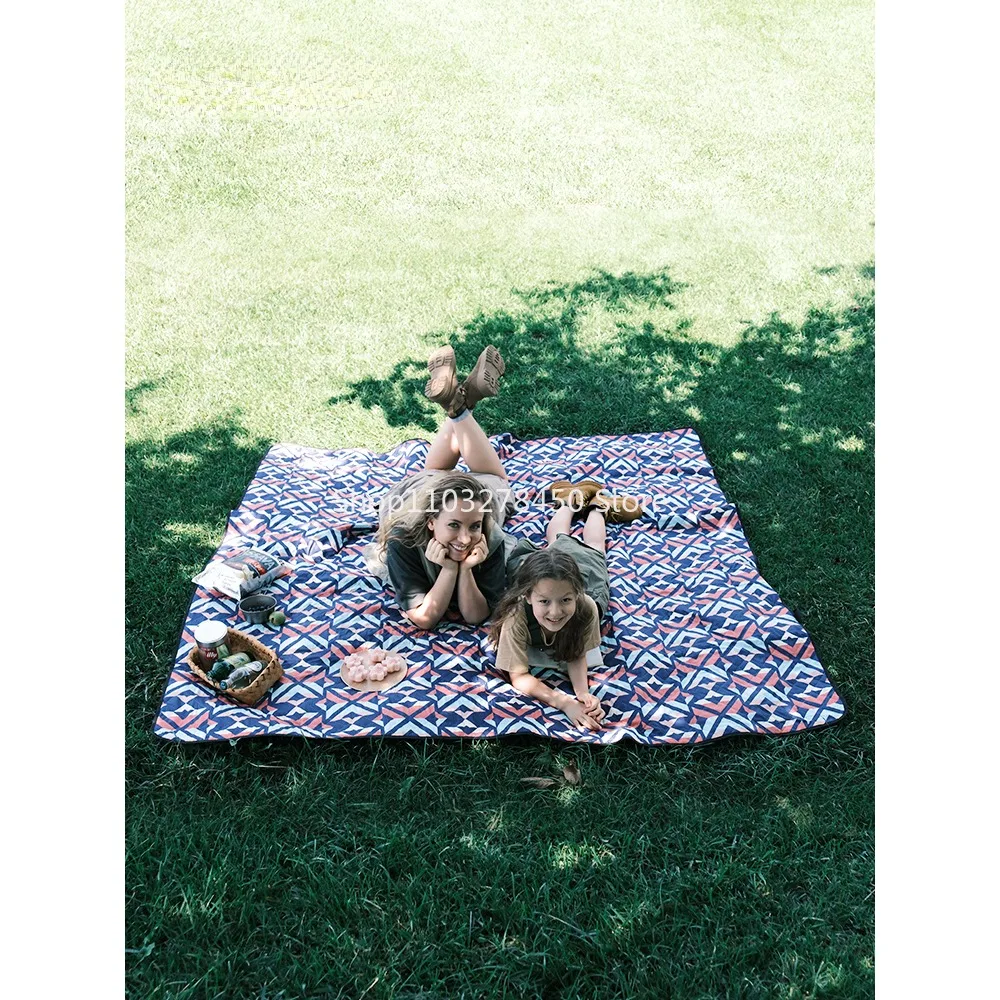 

Outdoor Ultrasonic Picnic Mat Camping Moisture Proof Pad Picnic Blanket Portable Outing Lawn Picnic Floor Mat