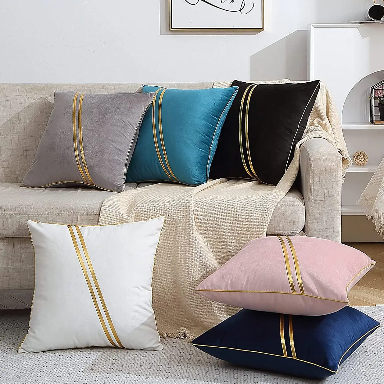 Luxury Velvet Cushion Cover 45x45cm Decorative Pillow Case With Gold Leather Gray Beige Decor Sofa Pillow Cover Cushion Covers
Luxury Velvet Cushion Cover 45x45cm Decorative Pillow Case With Gold Leather Gray Beige Decor Sofa Pillow Cover Cushion Covers