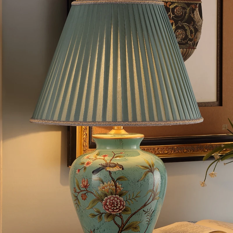 Tmall Genie Voice Intelligent Voice Control New Chinese Table Lamp, Bedroom, Living Room, All Copper Ceramic Table Lamp
Tmall Genie Voice Intelligent Voice Control New Chinese Table Lamp, Bedroom, Living Room, All Copper Ceramic Table Lamp
