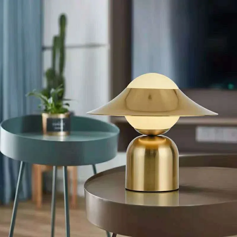 Creative Hat Bedside Lamp Table Lamps for Bedroom Standing Desk Light Modern Lighting Fixtures Living Room Home Decor Luminarias 
Creative Hat Bedside Lamp Table Lamps for Bedroom Standing Desk Light Modern Lighting Fixtures Living Room Home Decor Luminarias