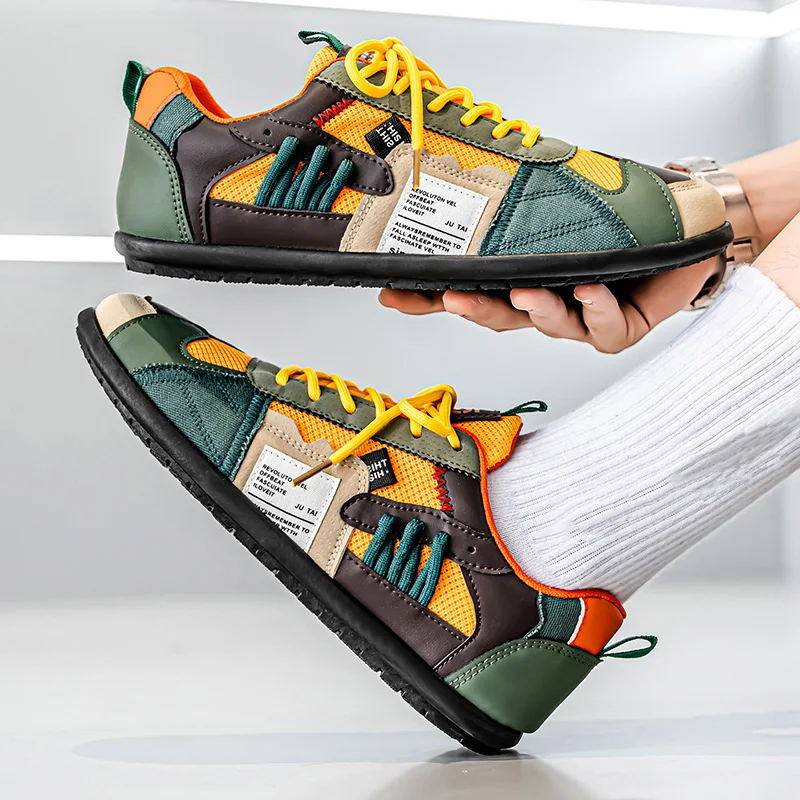 أحذية رجالية عصرية وقابلة للتنفس، أحذية كاجوال، أحذية رجالية على طراز الشارع. أحذية رجالية عصرية وقابلة للتنفس، أحذية كاجوال، أحذية رجالية على طراز الشارع.