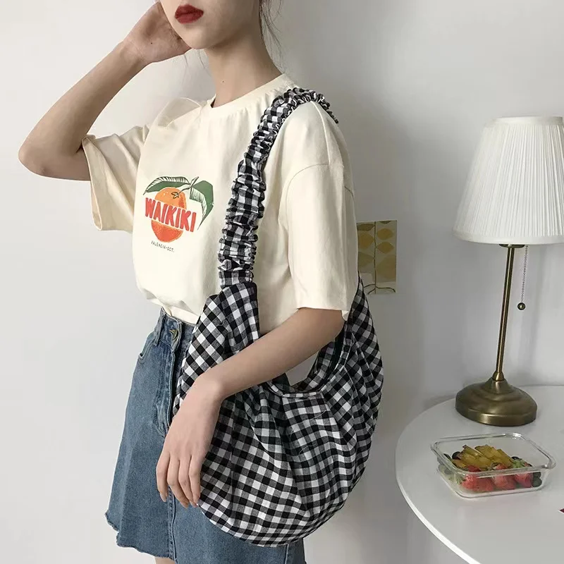 Plaid Bag Versatile Ins High-capacity Tote Bag Messenger Fashion One-shoulder Dumpling Shape Academic Style Autumn Winter
Plaid Bag Versatile Ins High-capacity Tote Bag Messenger Fashion One-shoulder Dumpling Shape Academic Style Autumn Winter