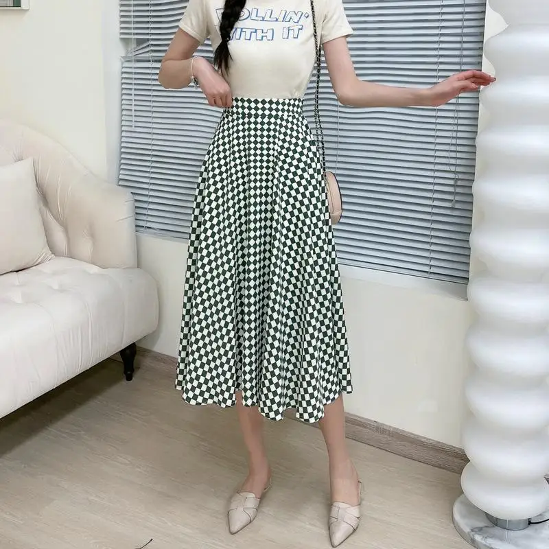 2024 Summer New Casual Elastic High Waist Slim Plaid Pleated Skirt Simple Temperament Retro Women Long Skirt Tide Free Shipping
2024 Summer New Casual Elastic High Waist Slim Plaid Pleated Skirt Simple Temperament Retro Women Long Skirt Tide Free Shipping