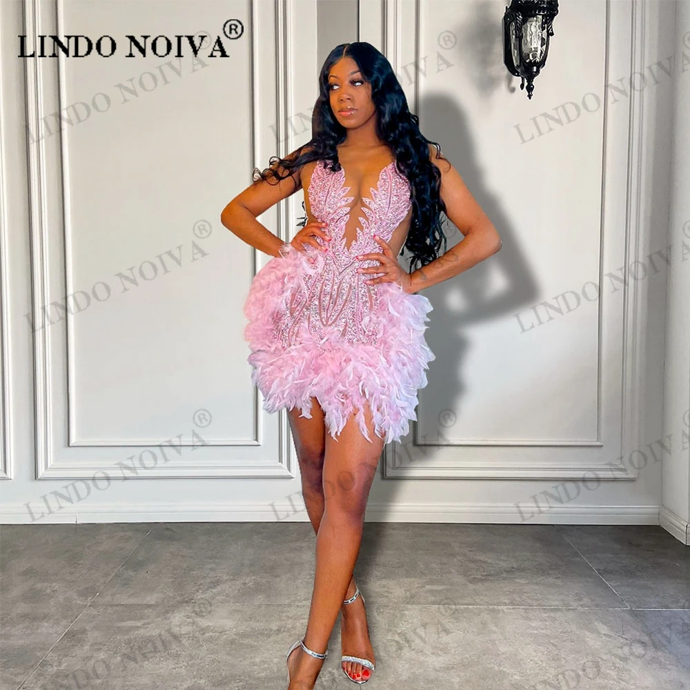 LINDO NOIVA Pink Feather Women Cocktail Dress Luxury Sheer Neckline Girl Short Prom Dresses Black Mini Birthday Party
LINDO NOIVA Pink Feather Women Cocktail Dress Luxury Sheer Neckline Girl Short Prom Dresses Black Mini Birthday Party