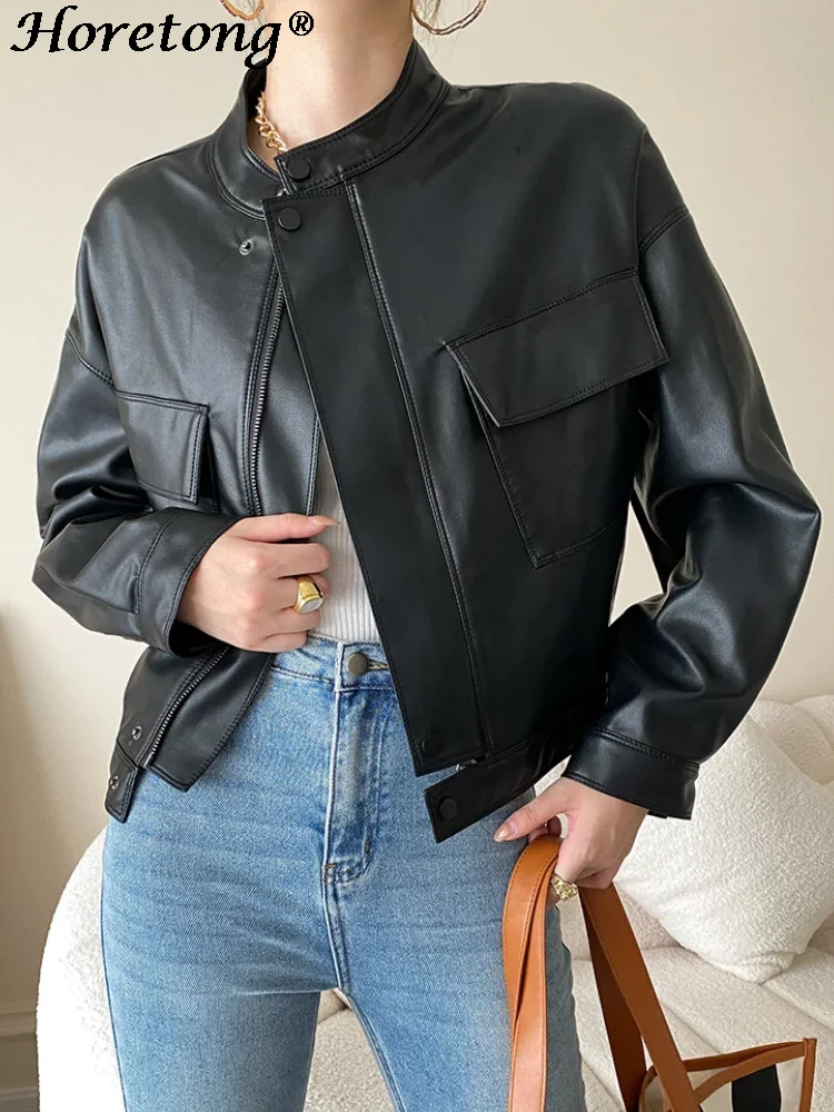 Horetong Women PU Jacket Autumn Long Sleeve Stand Collar Zipper Pockets Short Coat Korean Fashion Casual Black Streetwear New
Horetong Women PU Jacket Autumn Long Sleeve Stand Collar Zipper Pockets Short Coat Korean Fashion Casual Black Streetwear New