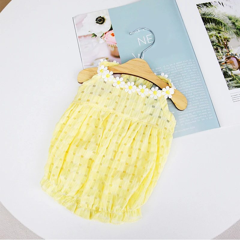 Spring and Summer Pet Dog Clothes Thin Breathable Daisy Dress Cute Yellow Dog Girl Skirt Small and Medium French Bulldog Costume
Spring and Summer Pet Dog Clothes Thin Breathable Daisy Dress Cute Yellow Dog Girl Skirt Small and Medium French Bulldog Costume