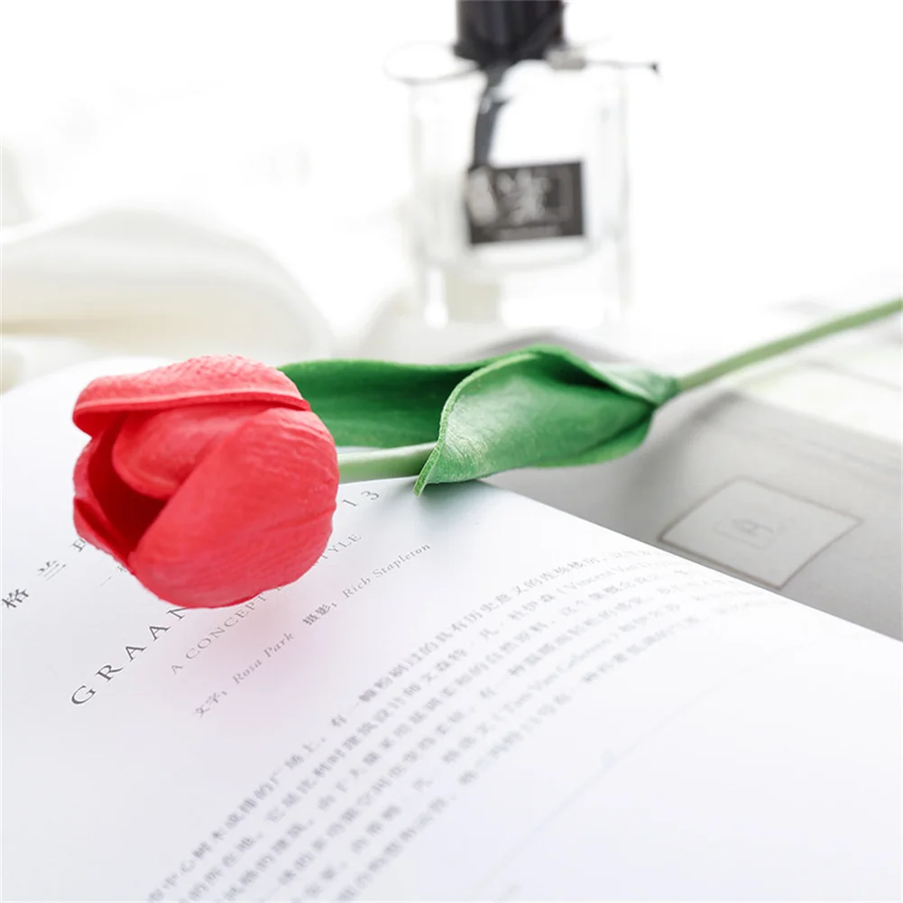 2022 High Quality New Artificial Tulip Decoration Wedding Bedroom Home Household Indoor Living Room Outdoor PU
2022 High Quality New Artificial Tulip Decoration Wedding Bedroom Home Household Indoor Living Room Outdoor PU