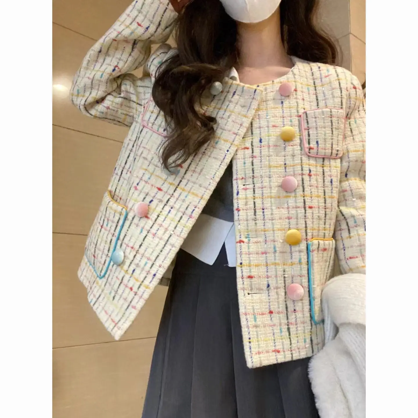 Early Autumn Coat Women's Suit Vintage Plaid Spring and Sweet Girl Candy Buckle Casual All-match Lady O-Neck Jacket Top
Early Autumn Coat Women's Suit Vintage Plaid Spring and Sweet Girl Candy Buckle Casual All-match Lady O-Neck Jacket Top