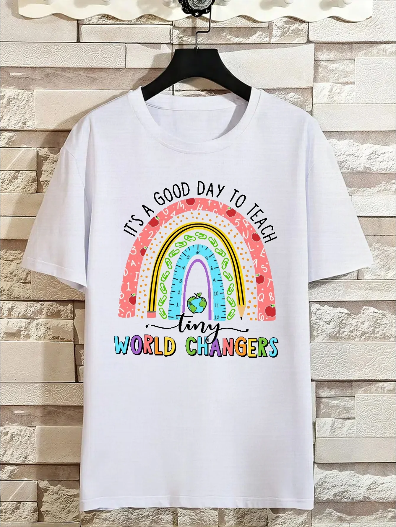 '' It's A Good Day To Teach '' Pattern Tee, Men's Casual Crew Neck T-Shirt For Summer, Plus Size Top
'' It's A Good Day To Teach '' Pattern Tee, Men's Casual Crew Neck T-Shirt For Summer, Plus Size Top