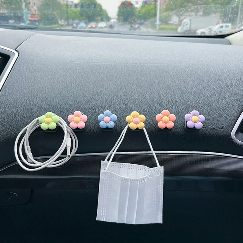 5PCS Drink Car Hooks Wall-mounted Home Decor Blossom Sundries Holder Hooks Multifunction Masks Keys Organizer Hanger Hangers
5PCS Drink Car Hooks Wall-mounted Home Decor Blossom Sundries Holder Hooks Multifunction Masks Keys Organizer Hanger Hangers