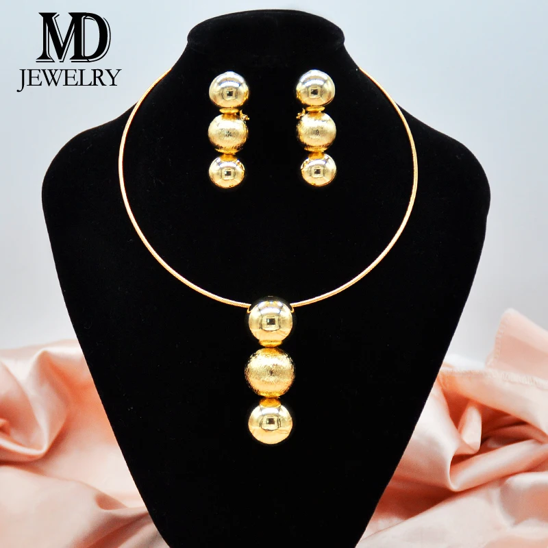 Gold Jewelry Set Necklace & Earrings Set Luxury Quality Jewelry Anniversary Accessories Gift For Women 
Gold Jewelry Set Necklace & Earrings Set Luxury Quality Jewelry Anniversary Accessories Gift For Women